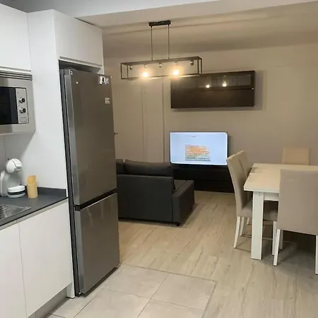 Apartment Aerofira *
